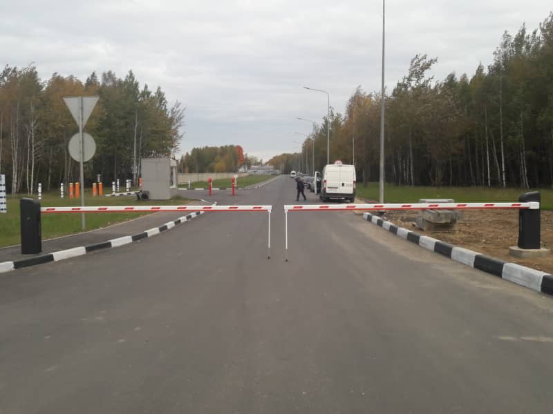 Шлагбаум DoorHan в Екатеринбурге с установкой