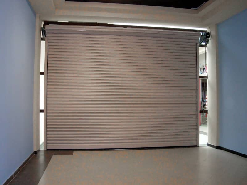 Роллетные ворота DoorHan в Екатеринбурге с установкой