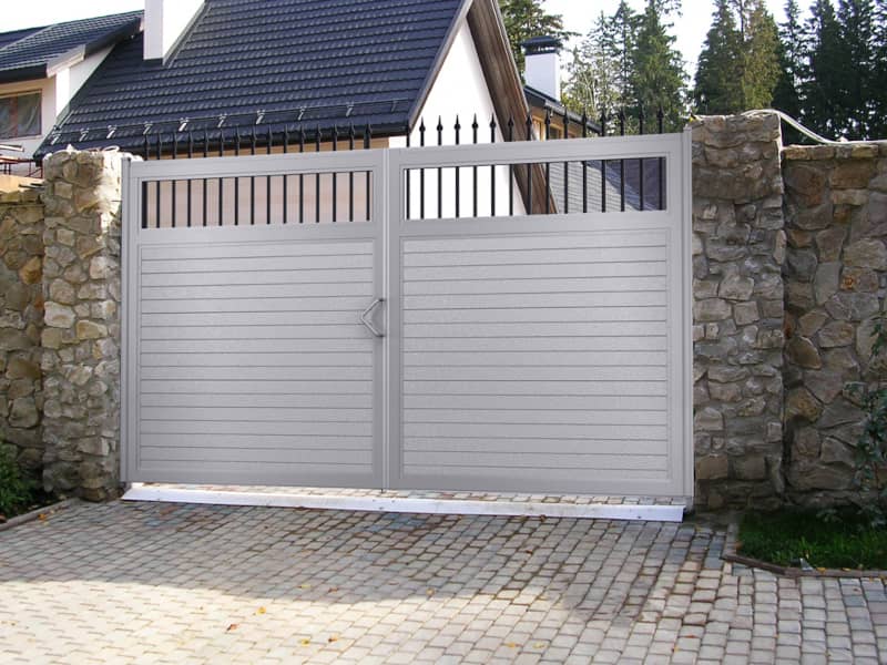 Уличные ворота DoorHan в Екатеринбурге с установкой